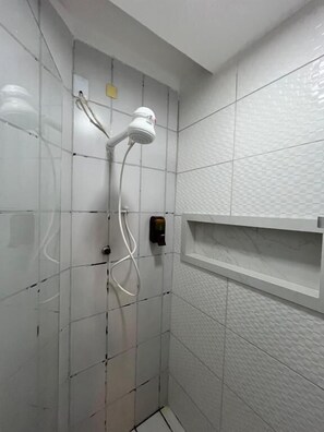 Bathroom - Fenix Hospedaria (Natal)