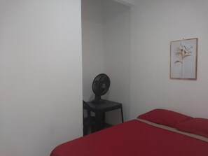 Tabla de planchar con plancha y wifi gratis 