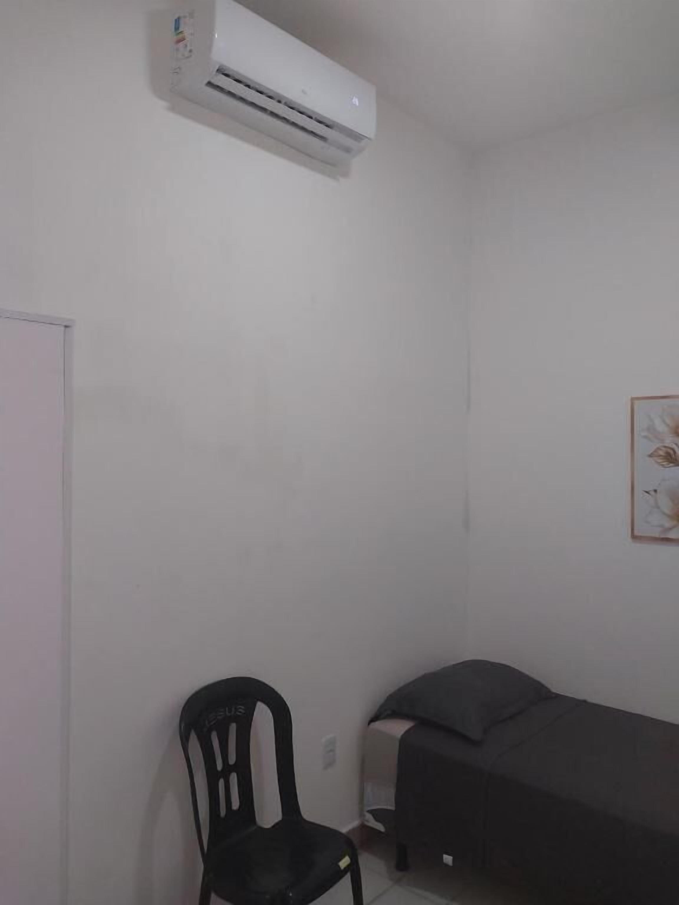 Quarto solteiro | Ferros/tábuas de passar roupa, Wi-Fi de cortesia