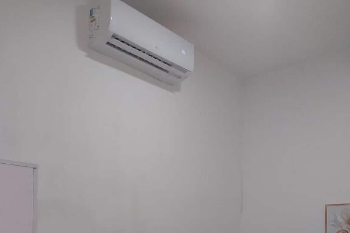 Quarto solteiro | Ferros/tábuas de passar roupa, Wi-Fi de cortesia