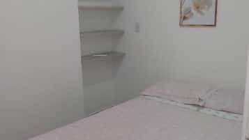 Habitación doble | Tabla de planchar con plancha y wifi gratis