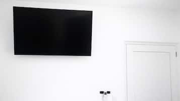 Apartamento, 1 habitación, cocina, vistas a la piscina | Interior