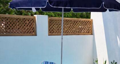 Modern Apartment w Private Pool