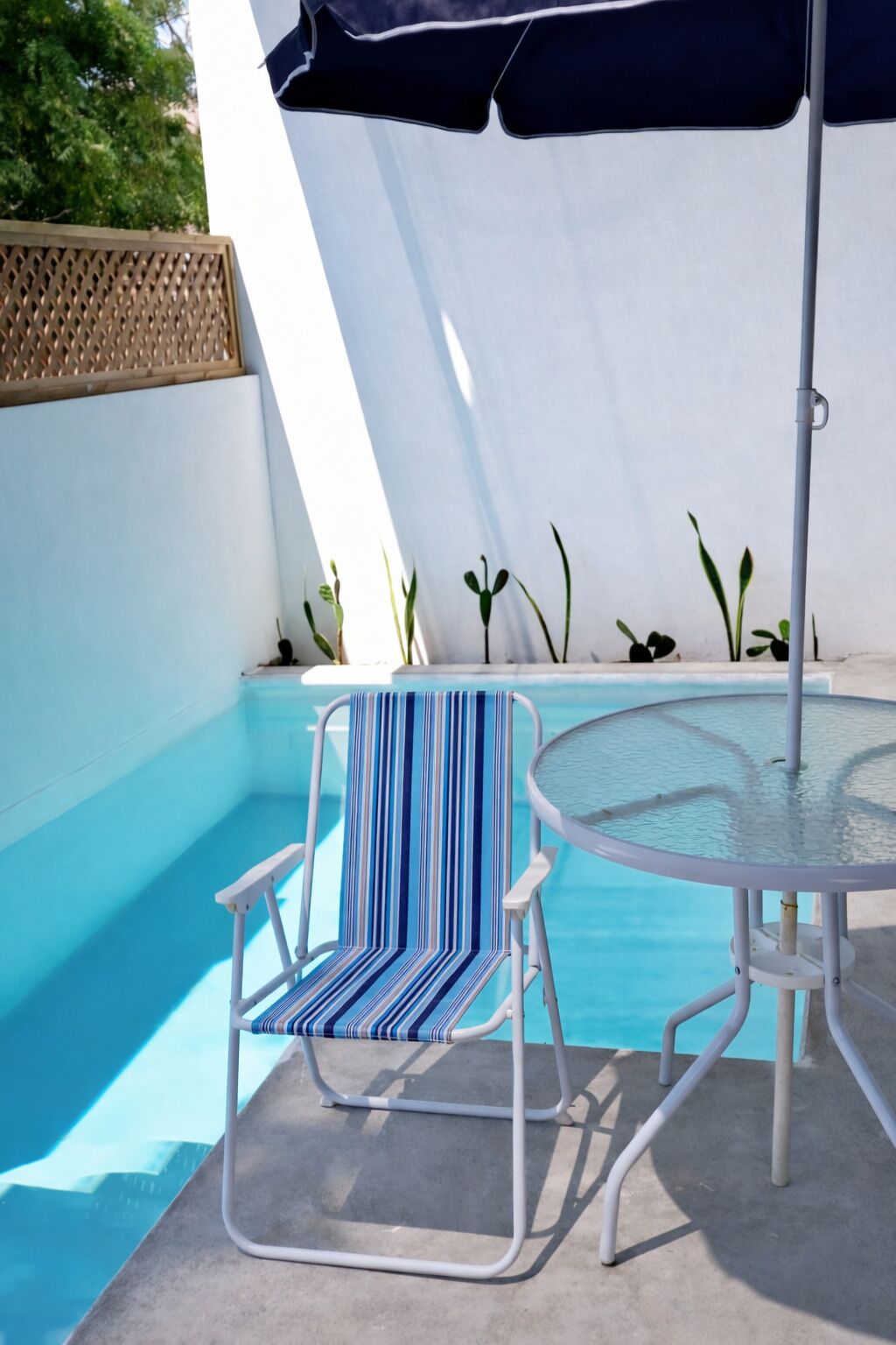 Huoneisto, 1 makuuhuone, keittiö, näköala uima-altaalle | Uima-allas | Sisäuima-allas