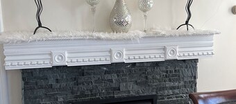 2-bedroom apartment in welcoming Windsor with AC and comfort.