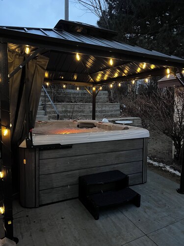 Heart of Little Italy • 4BR, Game Room & Hot Tub