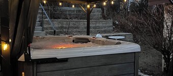 Heart of Little Italy • 4BR, Game Room & Hot Tub