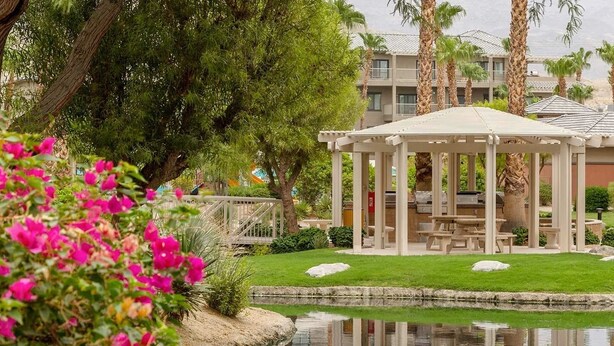 Property grounds - Upscale resort with kitchen, lazy river, and easy access to music festivals. (Indio)