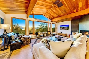 Smart TV, fireplace, video games, table football - Luxe55 Lake Tahoe Luxury View Estate Panoramic Lake Views, Near South Lake Tahoe & Heavenly (Zephyr Cove)