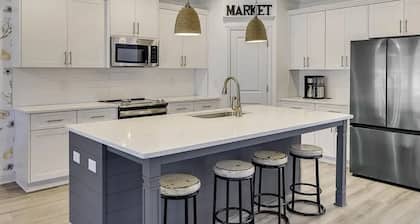 Charming Masters Week Home with 1/2 acre backyard.