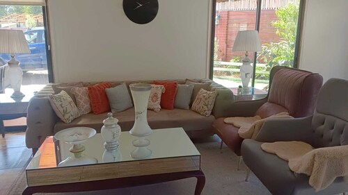 Camaluisa located in las tunas 2 huaquen safe and quiet place home