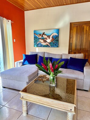 Smart TV - Cozy 2-bedroom house in delightful La Fortuna with AC (La Fortuna)