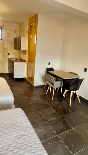 Interior - LA ESTANCIA, House EA Oaxaca, Historic Center, Balcony with Mountain View (Oaxaca de Juárez)