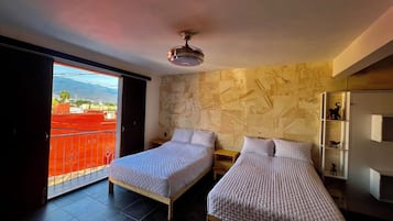 Bügeleisen/Bügelbrett, kostenloses WLAN, Bettwäsche