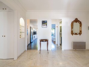 Interior - Apartment 117 sq2 with sea view - 3 bedrooms, 3 bathrooms - Cannes (Cannes)