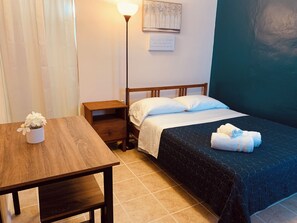 1 quarto, ferros/tábuas de passar roupa, Wi-Fi, roupa de cama