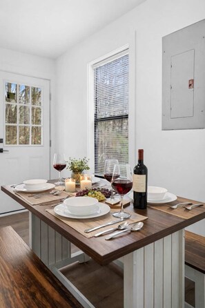 Dining - Minutes From UNC - 15 Min to Duke - Private Deck (Chapel Hill)
