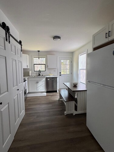 Minutes From UNC - 15 Min to Duke - Private Deck