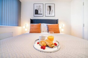 Bügeleisen/Bügelbrett, Reisekinderbett, WLAN, Bettwäsche