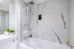 Dusche, Haartrockner
