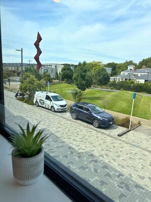 Interior - Elegant 2BR Townhouse in Huanui Lane (Christchurch)