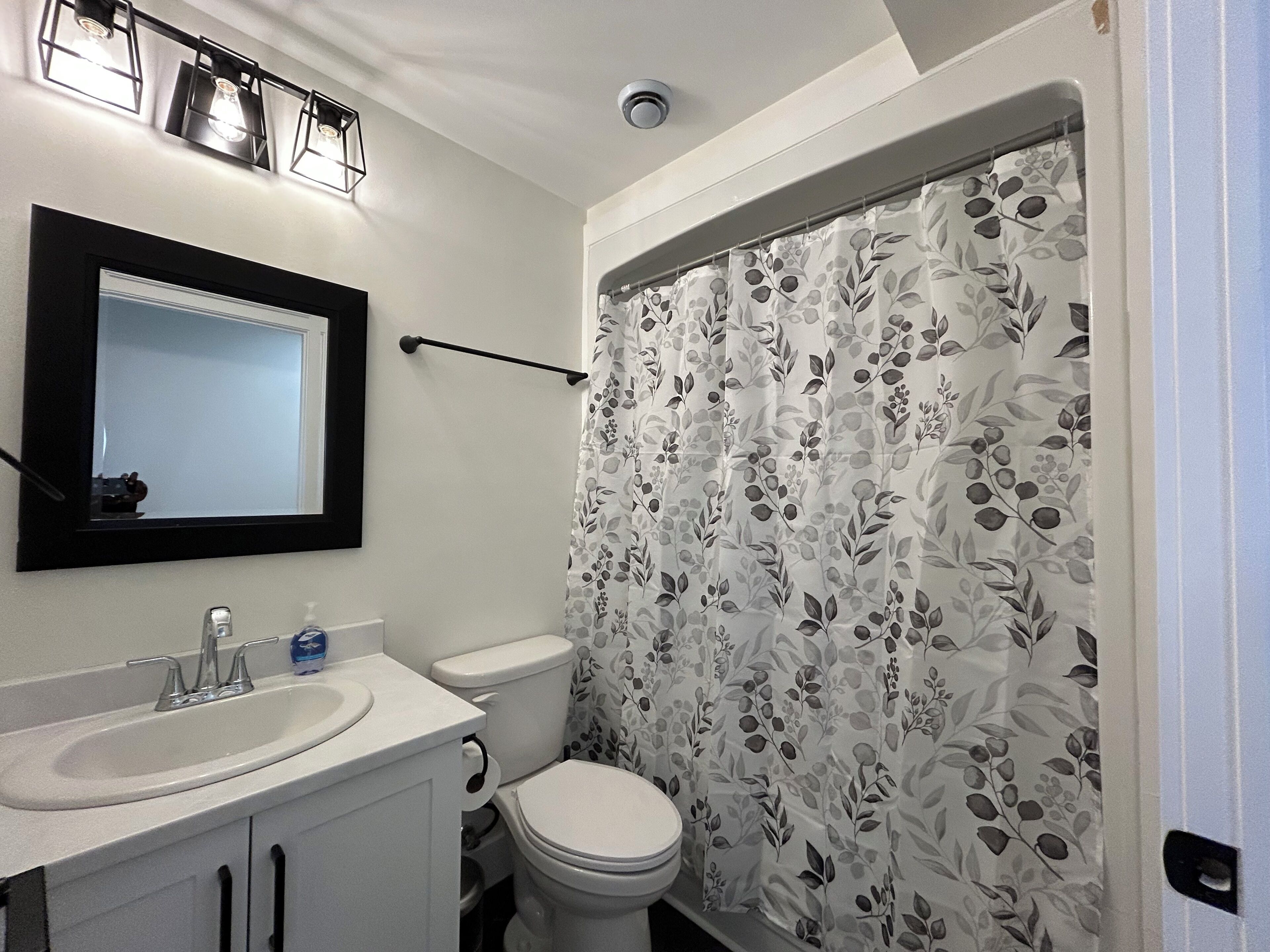 Handtücher, Seife, Toilettenpapier