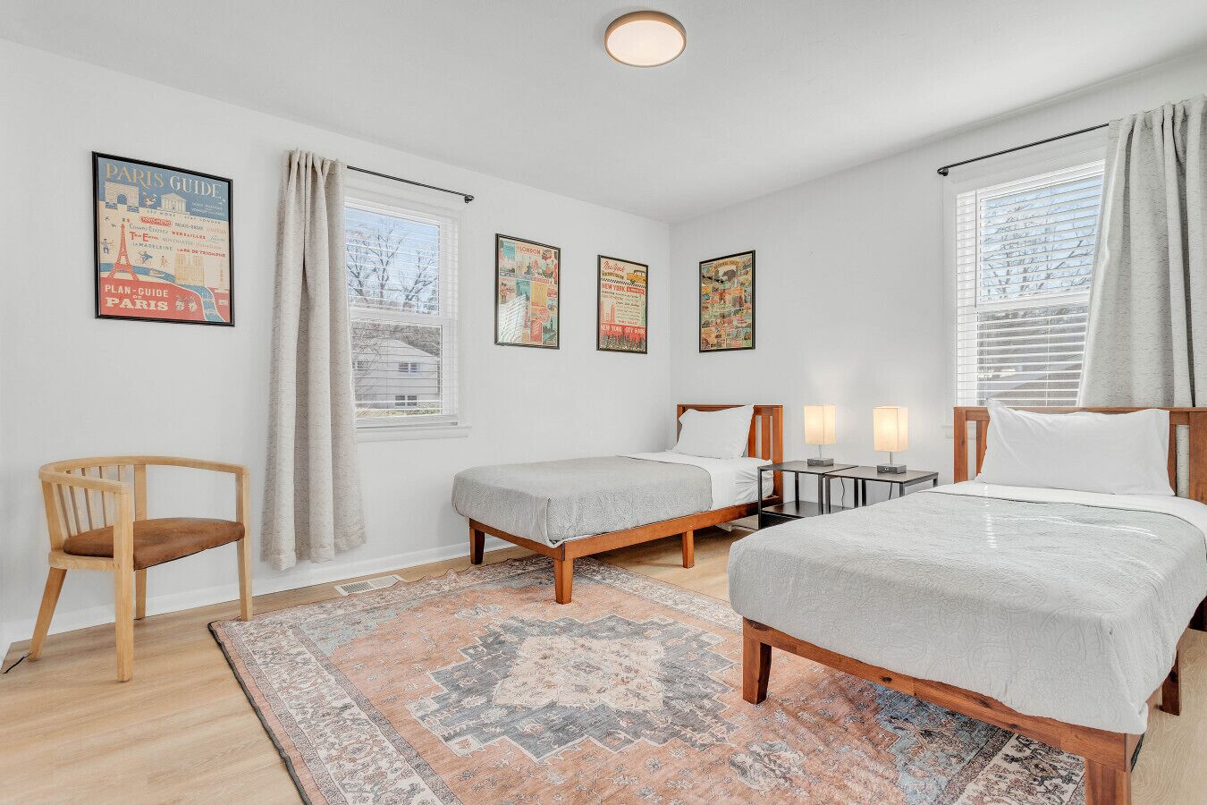 Iron/ironing board, travel crib, WiFi, bed sheets