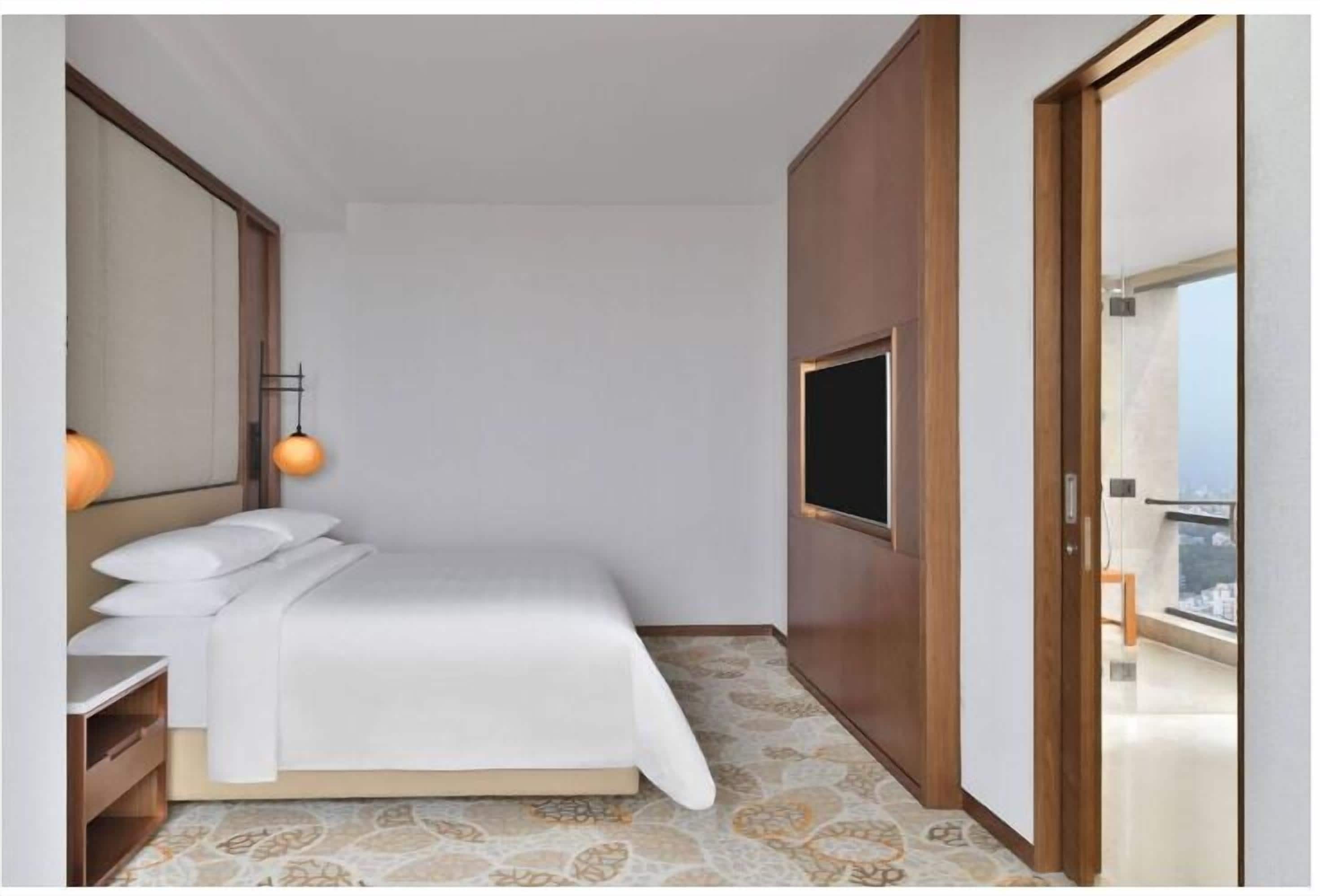 Deluxe Double Room, City View | Free WiFi