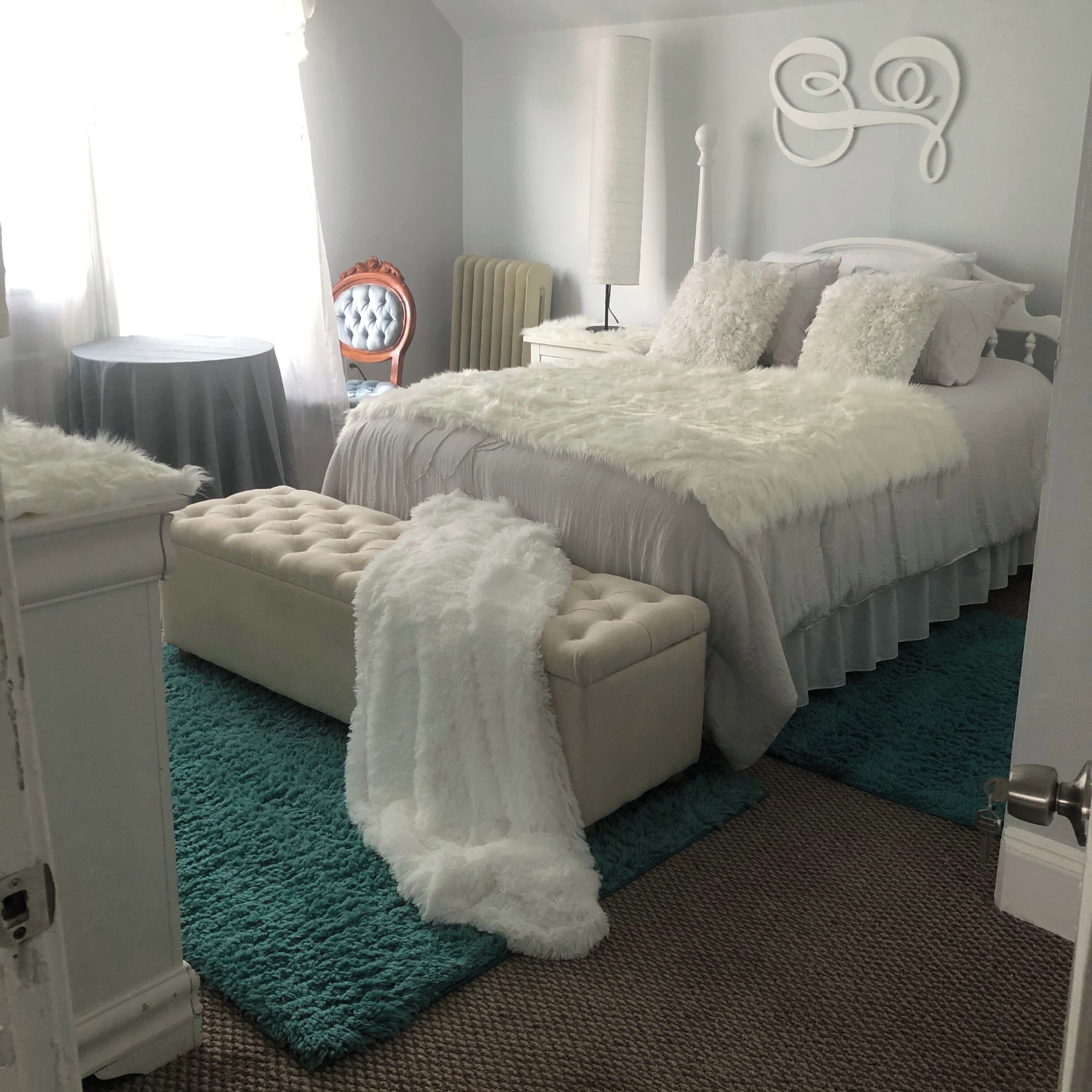 2 bedrooms, iron/ironing board, Internet, bed sheets