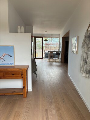 Interior - New home with Lake view and Direct access to Lake and Paynesville walking track. (Paynesville)