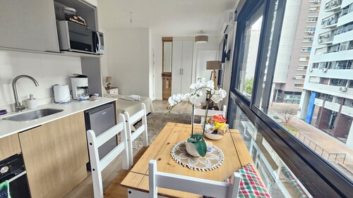 Cozy 1-bedroom apartment with AC in charming Montevideo