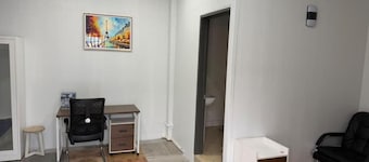 Room-tranquil Studio Retreat in Honiara,