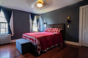 2 makuuhuonetta, silitysrauta/-lauta, internet, vuodevaatteet