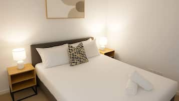 Apartamento, vista para a cidade | Ferros/tábuas de passar roupa, Wi-Fi de cortesia