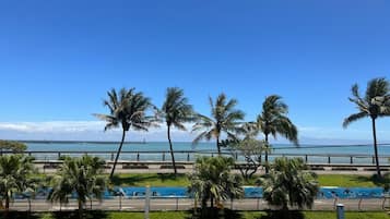 Deluxe Double Room, Balcony, Sea View | Pool