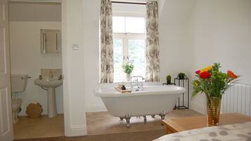 Shower, towels