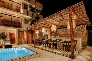 Outdoor dining - Luxury Villa in Tulum for 24+ Guests  12 King Suites, 8 Plunge Pools & Concierge (Tulum)