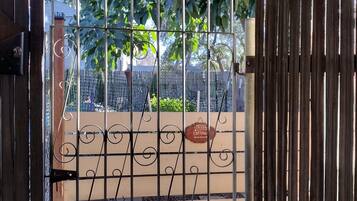 Enceinte de lâhĂ©bergement