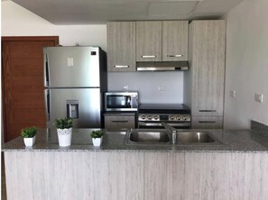 Private kitchen - Spectacular beachfront apartment, Nueva Romana beach (San Pedro de Macorís)