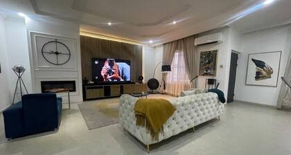Luxury 4-bedroom condo in charm Ikoyi Mojisola Onikoyi Estate off Banana Island