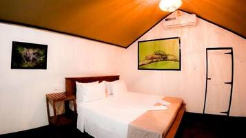 Deluxe Double Room, Patio, Garden View