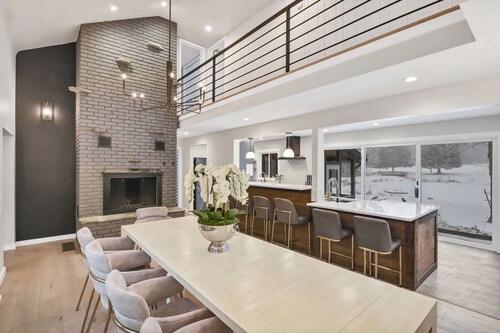 Grand River Estate IndoorPool/Swim Pond/25 Acres