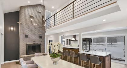 Grand River Estate IndoorPool/Swim Pond/25 Acres