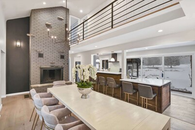 Grand River Estate IndoorPool/Swim Pond/25 Acres