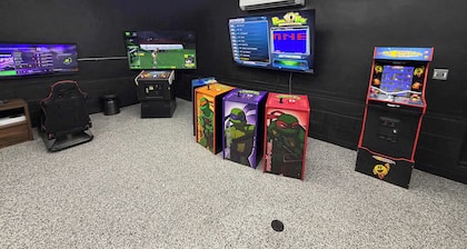 Grand River Estate IndoorPool/Swim Pond/25 Acres