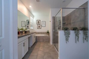 Shower, hair dryer, soap, toilet paper - Resort Pool Retreat • 6BR • EV Charger • Game Room (Davenport)