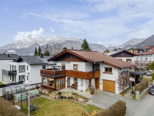 Appartement spacieux avec jardin d'hiver