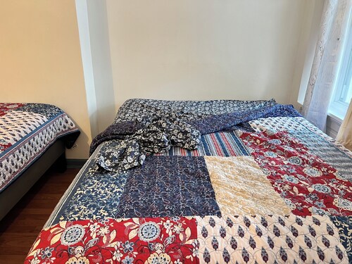 N1. north Philadelphia quiet one room, shared house , 2 bathrooms,kitchen