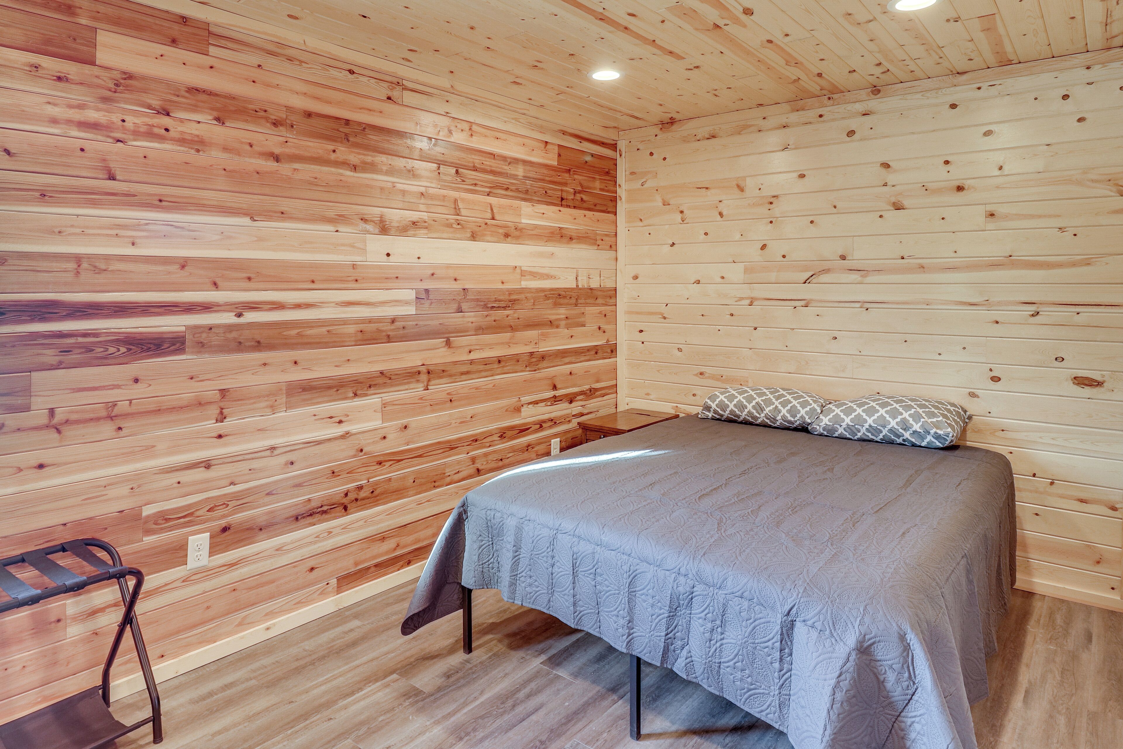 Internet, bed sheets