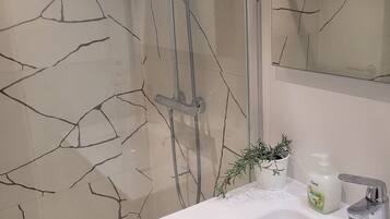 Hair dryer, towels, soap, toilet paper